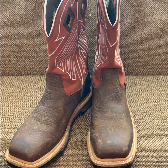 Work boots - Picture 1 of 2